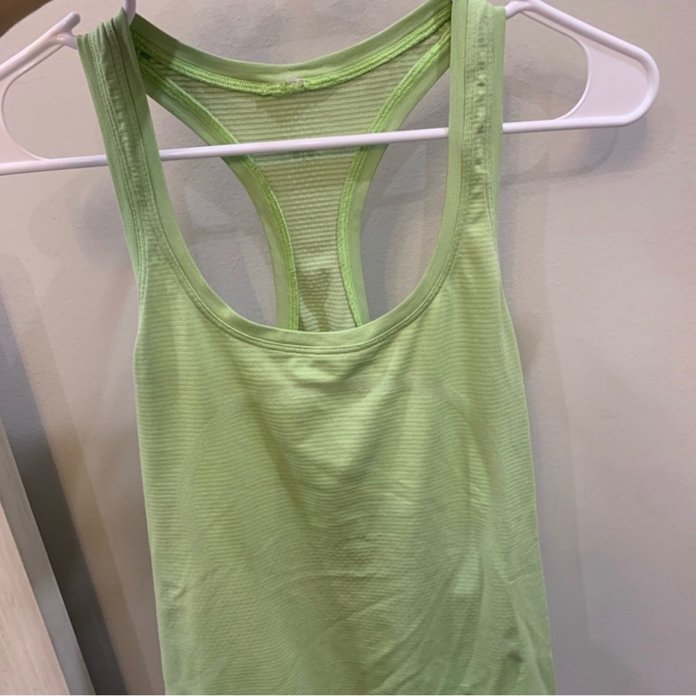 race length lululemon tank! Size 8